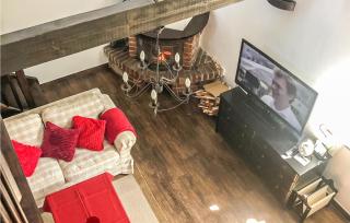 Pet Friendly Home In Bedzin With Wifi - Podamirowo - 7