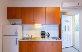 One-Bedroom Apartment With Sea View In Baska Voda - 2