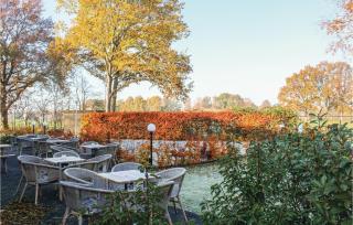 8 Bedroom Lovely Home In Bruchterveld - 2