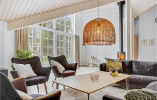 Six-Bedroom Holiday Home In Blavand - Blåvand - 8