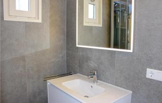 2 Bedroom Awesome Home In Sint-Annaland - Sint Annaland - 1