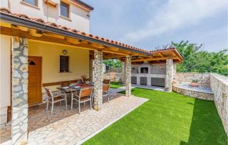 Lovely Home In Liznjan With Wifi - Ližnjan - 0