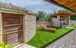 Lovely Home In Liznjan With Wifi - Ližnjan - 3