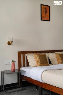 Serenity By The Ganges with Alfresco Dining at Varanasi by StayVista - Varanasi - 1