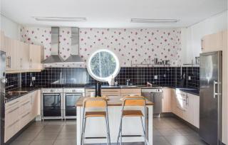 Beautiful Apartment In Långaryd - Långaryd - 6