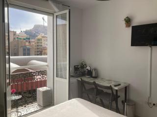 Room with private bathroom and balcony nearby the Mercado Central, center and beach - Alicante - 0
