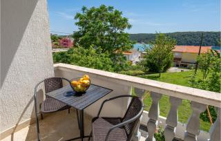 1 Bedroom Amazing Apartment In Kampor - Kampor - 0