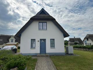 Modernes Ferienhaus Rügenblick 23 Kramerhof ID RB23 - Parow - 1