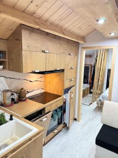 Storm Cottage in the Countryside - - 3