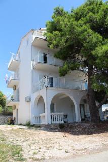 Apartments Pine - Primošten - 2