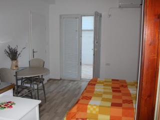 Apartments Pine - Primošten - 5