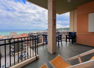 Ampio appartamento con vista - Varazze - 9