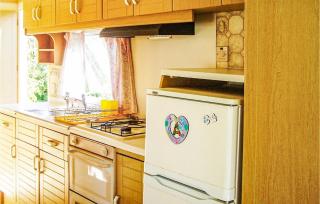 2 Bedroom Nice StaCaravan In Darlowo - Darłowo - 6