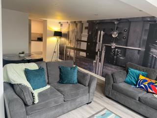 5 Halifax House, apartment 3 - 6