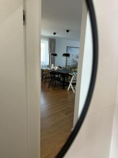 Dom s bazénom pri hrádzi - Hamuliakovo - 9
