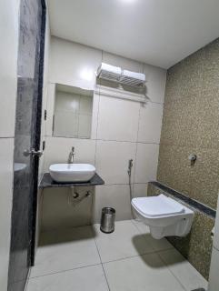 Hotel Majestic By NxtJen Hospitality - Silvassa - 1