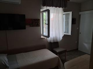 Apartments Peričić - Podstrana - 9