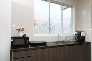 Tanjung Bungah 5BR Villa w pool 20pax - 3