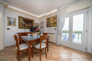 Relais Rosanna Stunning Lagoon-View Apartment - 8