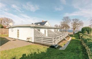 Two-Bedroom Apartment In Allinge - 0