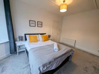 Lovely 3 BR flat for family, friends and workers - 4