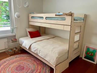 Luxury, quiet flat overlooking Zurich - 2