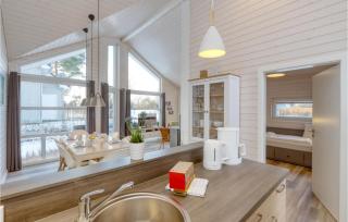 Lovely Home In Krems Iiwarderbrück - Göls - 6