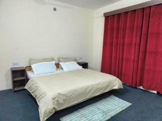 The Kailasha Homestay - Nagar - 4