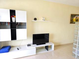 Studio in beachfront complex in El Duque area, Costa Adeje - 1