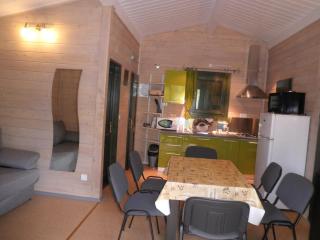Chalet cosy à Ranspach dans un camping avec piscine partagée - Ranspach - 7