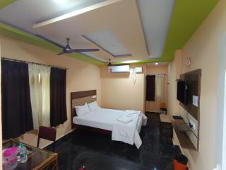 Sri Murugan Beach Paradise Hotel - 3