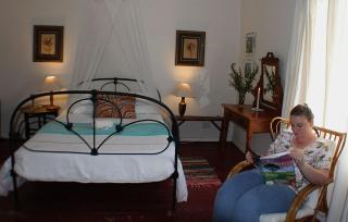 Room @ Irissa Sanctuary - De Rust - 6