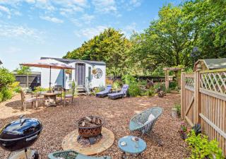 The Acorn - Lawford - 5