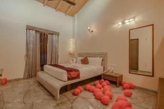 Freesia Resort by Express Inn - Nashik - 4