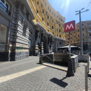 6 N'amore, Nel cuore di Napoli - Naples - 9