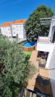 Maslina House - Family Apartment 2 with Pool - Solin - 0