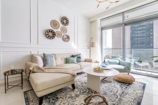 GuestReady - Lush Apt overlooking The Palm - Dubai - 9