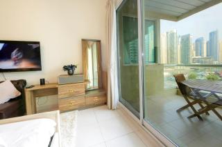 Stunning Marina view apartment In Marina sail tower by Truebleu vacation homes - Dubai - 7