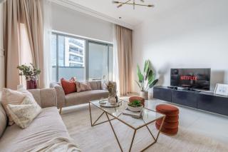 GuestReady - Beige Elegance in Business Bay - Dubai - 6