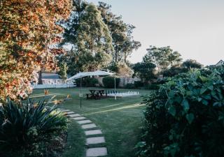 The Village Lodge - 9