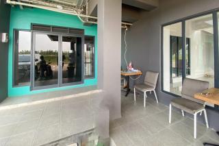 Apartment Riverdale by Dani room - - 4