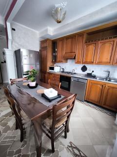 Casa Parthenope - Milan - 1