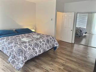 Amazing condo in the Old Port - 9