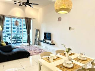 SB 1-10Pax Sky Pod Puchong 2Room IOI Mall LRT WiFi - Puchong - 0