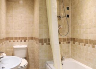 Glebe Apartment 1 - 6