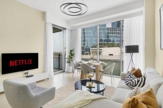 GuestReady - Contemporary with Ain Dubai View - Dubai - 6