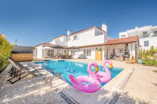 GuestReady - Gorgeous Villa near the Lagoon - Sesimbra - 5
