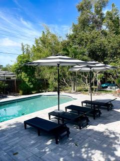 Florida Mango Island /pool/beach/Legacy Trail - 9