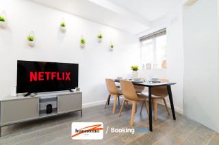 Two Bedroom Apartment By Buonomo Stays Short Lets & Serviced Accommodation in Islington - London - 5
