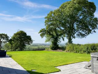 Llwyncelyn Farmhouse - Clynderwen - 8